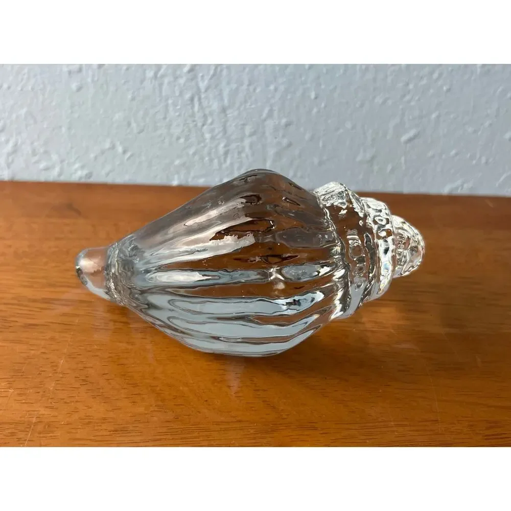 VTG Hand Blown Art Glass Conch Shell Paperweight Seashell